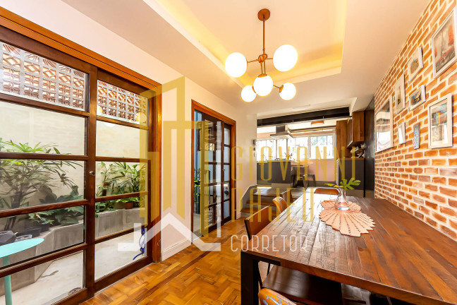 Imagem Casa com 3 Quartos à Venda ou Locação, 280 m² em Pinheiros - São Paulo Imagem Casa com 3 Quartos à Venda ou Locação, 280 m² em Pinheiros - São Paulo