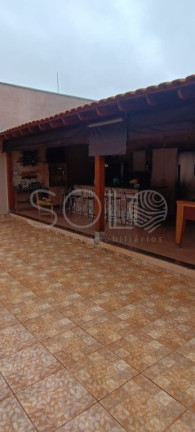 Imagem Casa com 3 Quartos à Venda, 250 m² em Jardim Santa Júlia (vila Xavier) - Araraquara Imagem Casa com 3 Quartos à Venda, 250 m² em Jardim Santa Júlia (vila Xavier) - Araraquara