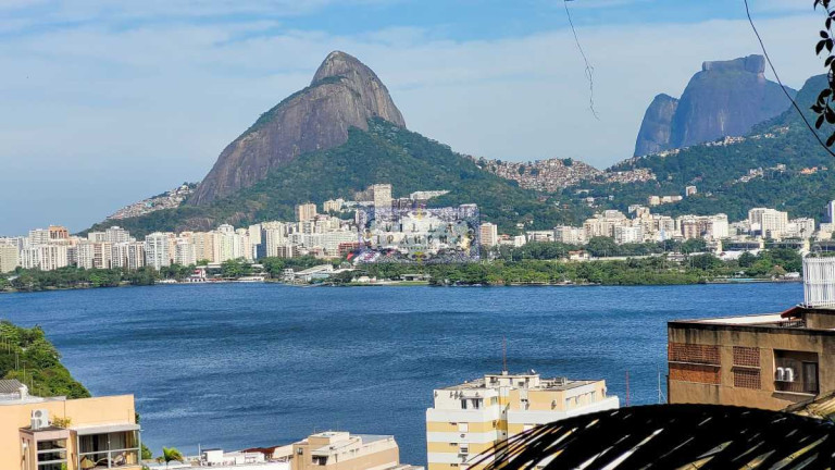 Imagem Imóvel com 5 Quartos à Venda, 300 m² em Lagoa - Rio De Janeiro Imagem Imóvel com 5 Quartos à Venda, 300 m² em Lagoa - Rio De Janeiro