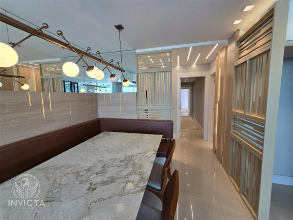 Imagem Apartamento com 3 Quartos à Venda, 136 m² em Centro - Balneário Camboriú Imagem Apartamento com 3 Quartos à Venda, 136 m² em Centro - Balneário Camboriú