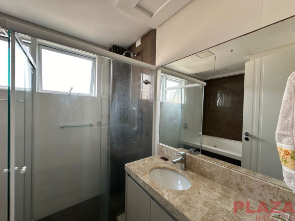 Imagem Apartamento com 3 Quartos para Alugar, 134 m² em Pioneiros - Balneário Camboriú Imagem Apartamento com 3 Quartos para Alugar, 134 m² em Pioneiros - Balneário Camboriú