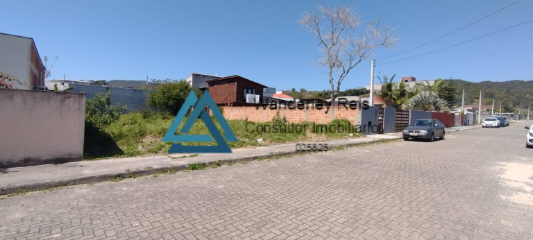 Imagem Terreno à Venda, 450 m² em Ratones - Florianópolis Imagem Terreno à Venda, 450 m² em Ratones - Florianópolis