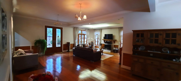 Imagem Casa com 3 Quartos à Venda, 1.050 m² em Bortolan - Poços De Caldas