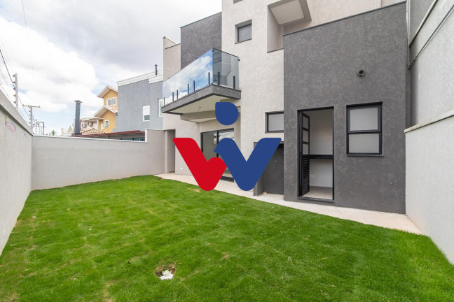 Imagem Casa com 4 Quartos à Venda, 180 m² em Uberaba - Curitiba Imagem Casa com 4 Quartos à Venda, 180 m² em Uberaba - Curitiba