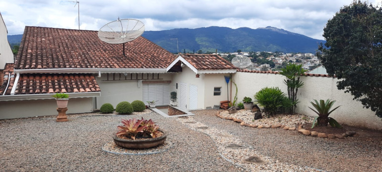 Casa com 3 Quartos à Venda, 153 m² em Jardim Do Lago - Atibaia