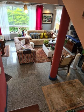 Imagem Casa com 3 Quartos à Venda, 182 m² em Albuquerque - Teresópolis Imagem Casa com 3 Quartos à Venda, 182 m² em Albuquerque - Teresópolis