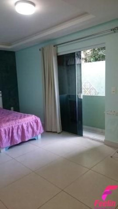 Imagem Casa com 7 Quartos à Venda, 484 m² em Armação - Florianópolis Imagem Casa com 7 Quartos à Venda, 484 m² em Armação - Florianópolis