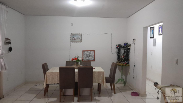 Imagem Casa com 3 Quartos à Venda, 324 m² em Vila Brasília - Aparecida De Goiânia Imagem Casa com 3 Quartos à Venda, 324 m² em Vila Brasília - Aparecida De Goiânia