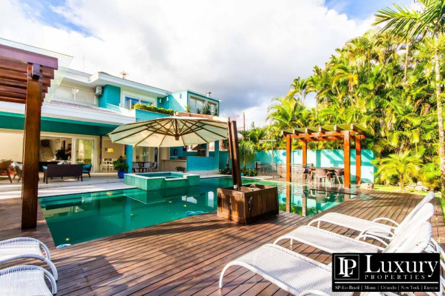Imagem Casa com 8 Quartos à Venda, em Tabatinga - Caraguatatuba Imagem Casa com 8 Quartos à Venda, em Tabatinga - Caraguatatuba