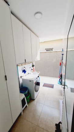 Imagem Casa com 3 Quartos à Venda, 260 m² em Jardim Estância Brasil - Atibaia