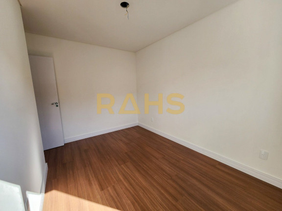 Imagem Casa com 3 Quartos à Venda, 131 m² em Saguaçu - Joinville Imagem Casa com 3 Quartos à Venda, 131 m² em Saguaçu - Joinville