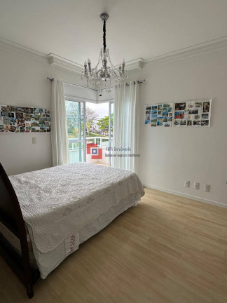 Imagem Casa com 3 Quartos à Venda, 170 m² em Saguaçu - Joinville