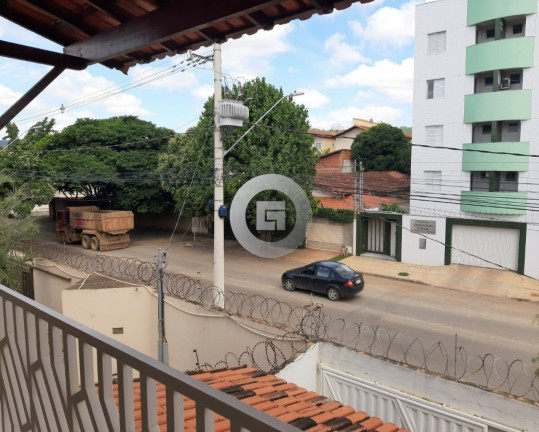 Imagem Sobrado com 4 Quartos à Venda, em Major Prates - Montes Claros Imagem Sobrado com 4 Quartos à Venda, em Major Prates - Montes Claros
