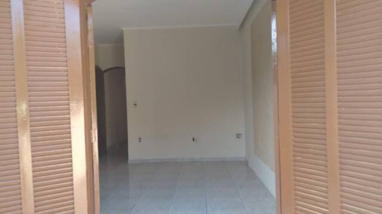 Imagem Casa com 2 Quartos à Venda, 179 m² em Jardim Las Vegas - Santo André Imagem Casa com 2 Quartos à Venda, 179 m² em Jardim Las Vegas - Santo André