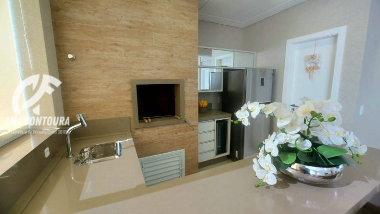 Imagem Apartamento com 3 Quartos à Venda, 122 m² em Centro - Balneário Camboriú Imagem Apartamento com 3 Quartos à Venda, 122 m² em Centro - Balneário Camboriú