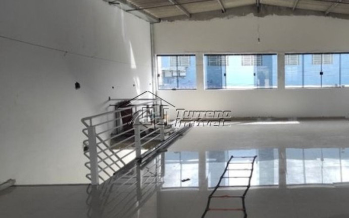Imóvel Comercial à Venda, 250 m² em Jacareí - Jacareí