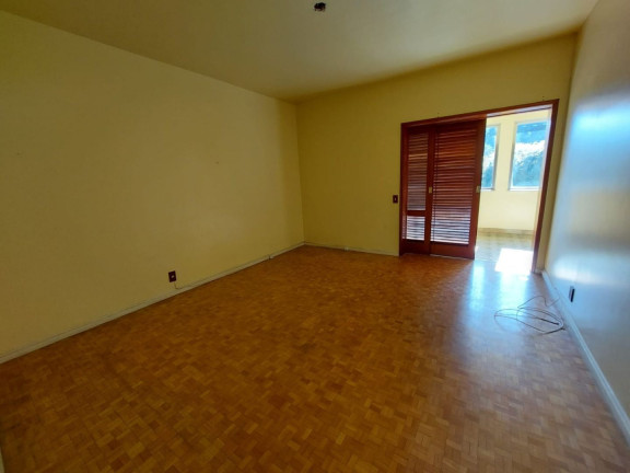 Imagem Casa com 6 Quartos à Venda, 525 m² em Bom Retiro - Teresópolis