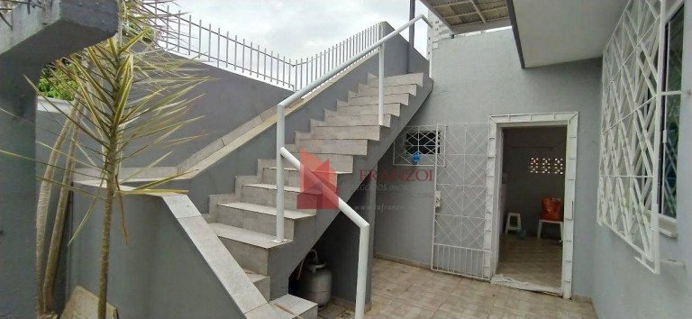 Imagem Casa com 2 Quartos à Venda, 147 m² em Centro - Itajaí