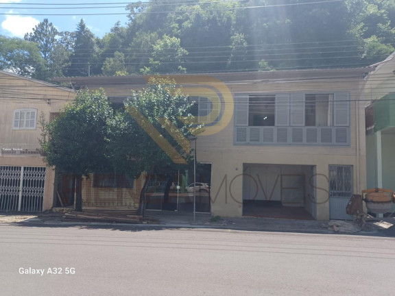 Imagem Casa com 3 Quartos à Venda, 420 m² em Centro - Concórdia
