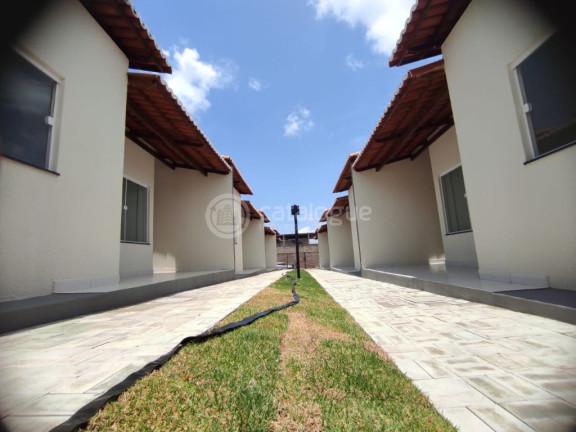 Imagem Casa de Condomínio com 2 Quartos à Venda, 55 m² em Nova Esperança - Parnamirim