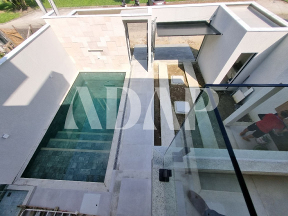 Imagem Casa com 4 Quartos à Venda, 192 m² em Vargem Grande - Rio De Janeiro Imagem Casa com 4 Quartos à Venda, 192 m² em Vargem Grande - Rio De Janeiro