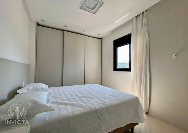 Imagem Apartamento com 3 Quartos à Venda, 123 m² em Centro - Balneário Camboriú Imagem Apartamento com 3 Quartos à Venda, 123 m² em Centro - Balneário Camboriú