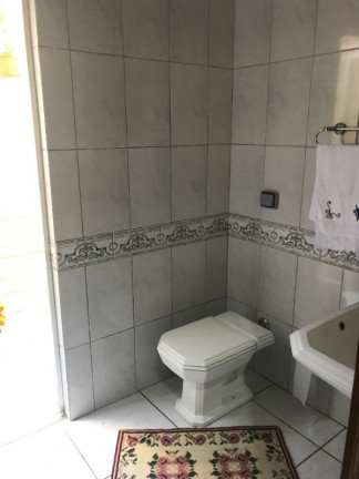 Imagem Casa com 4 Quartos à Venda, 230 m² em Jardim Itu - Porto Alegre Imagem Casa com 4 Quartos à Venda, 230 m² em Jardim Itu - Porto Alegre