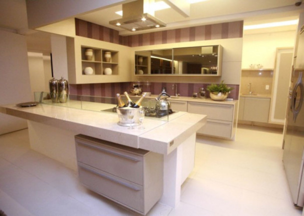 Imagem Apartamento com 4 Quartos à Venda, 223 m²