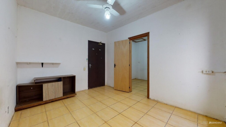 Imagem Imóvel com 4 Quartos à Venda, em Guarujá - Porto Alegre Imagem Imóvel com 4 Quartos à Venda, em Guarujá - Porto Alegre