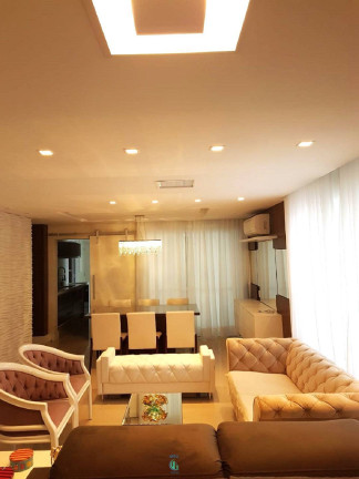 Imagem Apartamento com 3 Quartos à Venda, 133 m² Imagem Apartamento com 3 Quartos à Venda, 133 m²