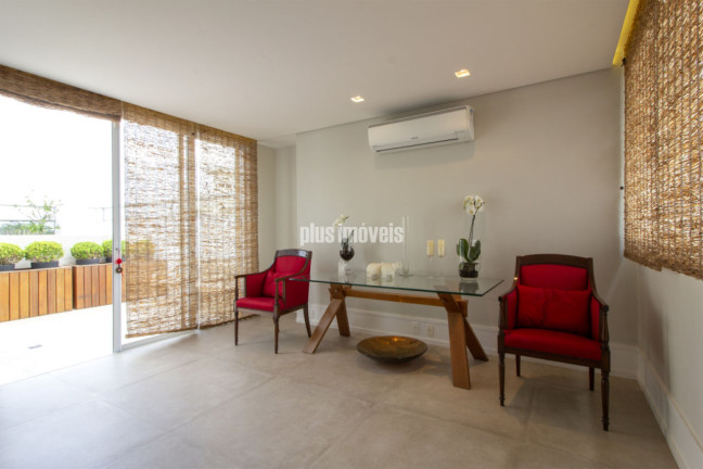 Imagem Apartamento com 3 Quartos à Venda, 373 m² em Real Parque - São Paulo
