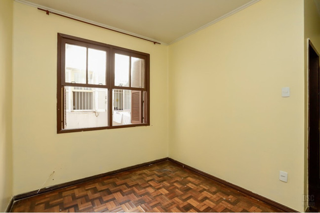 Imagem Apartamento com 1 Quarto à Venda, 38 m² em Santo Antônio - Porto Alegre Imagem Apartamento com 1 Quarto à Venda, 38 m² em Santo Antônio - Porto Alegre