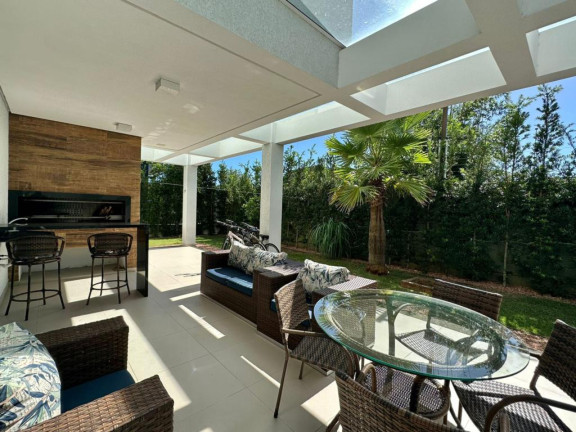 Imagem Casa com 5 Quartos à Venda, 330 m² em -- - Capao Da Canoa Imagem Casa com 5 Quartos à Venda, 330 m² em -- - Capao Da Canoa