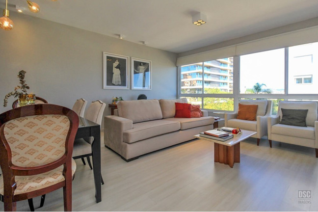 Imagem Apartamento com 2 Quartos à Venda, 93 m² em Petrópolis - Porto Alegre Imagem Apartamento com 2 Quartos à Venda, 93 m² em Petrópolis - Porto Alegre