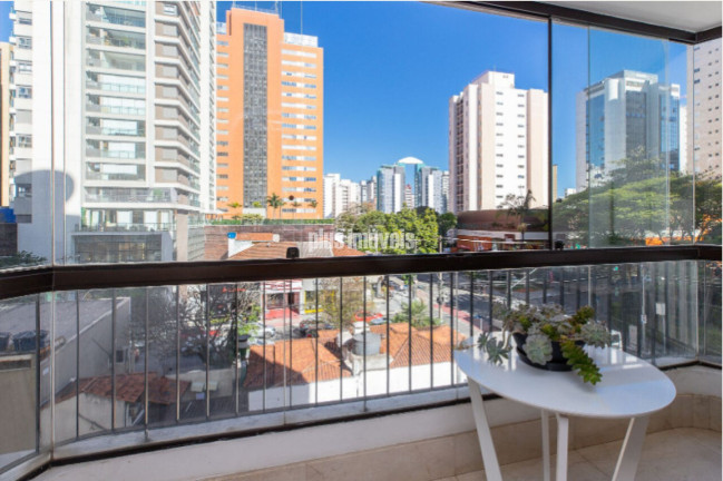 Imagem Apartamento com 3 Quartos à Venda, 120 m² em Moema - São Paulo Imagem Apartamento com 3 Quartos à Venda, 120 m² em Moema - São Paulo