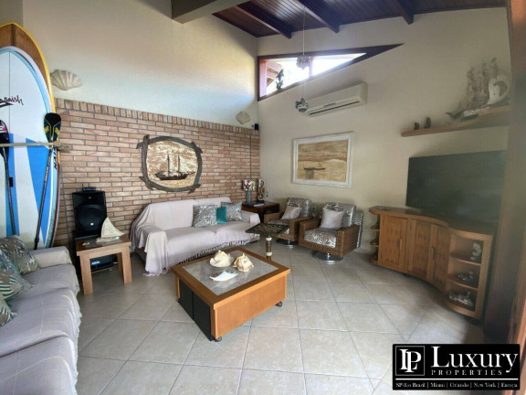 Imagem Casa de Condomínio com 4 Quartos à Venda, em Baleia - São Sebastião Imagem Casa de Condomínio com 4 Quartos à Venda, em Baleia - São Sebastião