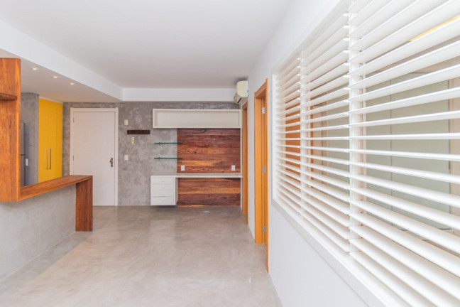 Imagem Apartamento com 1 Quarto à Venda, 56 m² em Três Figueiras - Porto Alegre