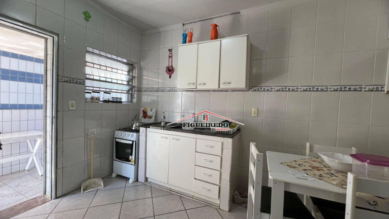 Imagem Kitnet com 1 Quarto à Venda, 34 m² em Vila Guilhermina - Praia Grande