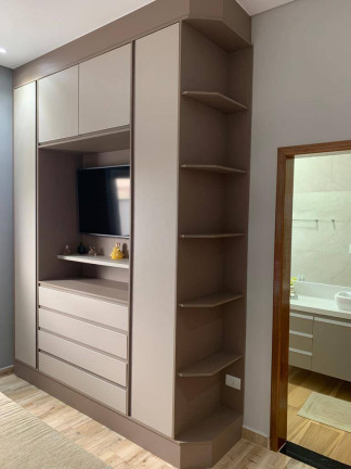 Imagem Casa com 4 Quartos à Venda, 760 m² em Taubaté Imagem Casa com 4 Quartos à Venda, 760 m² em Taubaté