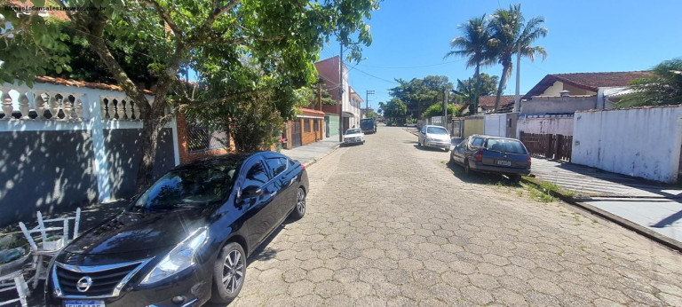 Imagem Casa com 3 Quartos à Venda, 127 m² em Centro - Peruíbe Imagem Casa com 3 Quartos à Venda, 127 m² em Centro - Peruíbe
