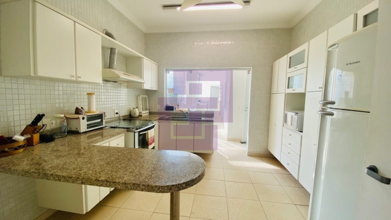 Imagem Apartamento com 4 Quartos à Venda, 309 m² em Pitangueiras - Guarujá Imagem Apartamento com 4 Quartos à Venda, 309 m² em Pitangueiras - Guarujá