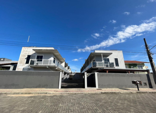 Imagem Casa de Condomínio com 3 Quartos à Venda, 94 m² em Itacolomi - Balneário Piçarras