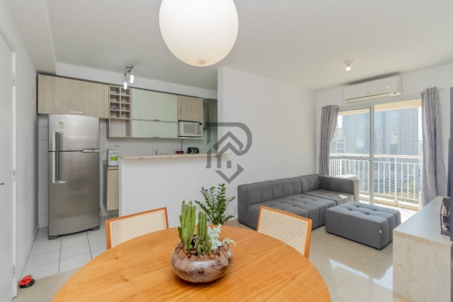 Imagem Apartamento com 2 Quartos à Venda, 54 m² em Moema - São Paulo