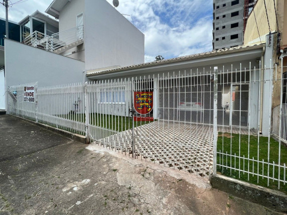 Imagem Casa com 3 Quartos à Venda, 395 m² em Estreito - Florianópolis