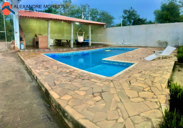 Casa com 2 Quartos à Venda, 1.250 m² em Laranjal Paulista