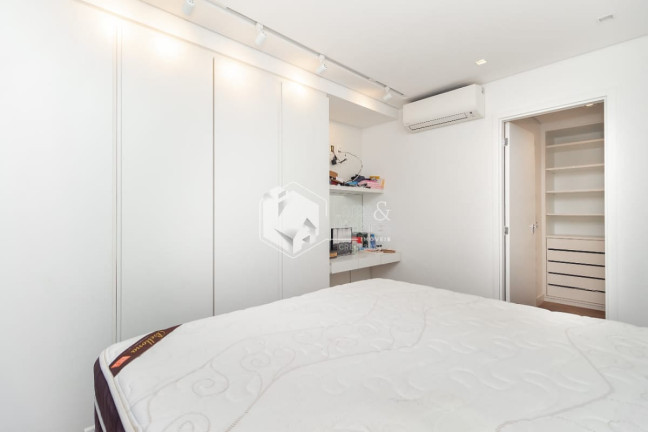 Imagem Apartamento com 2 Quartos à Venda, 126 m² em Itaim Bibi - São Paulo