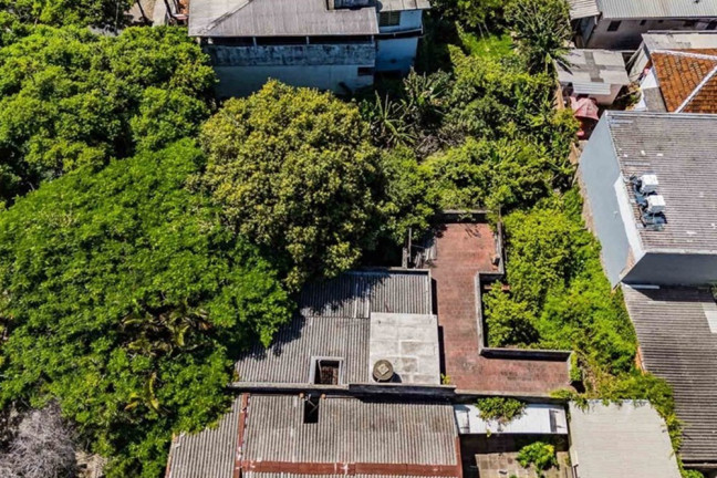 Imagem Terreno à Venda, 360 m² em Vila Ipiranga - Porto Alegre Imagem Terreno à Venda, 360 m² em Vila Ipiranga - Porto Alegre
