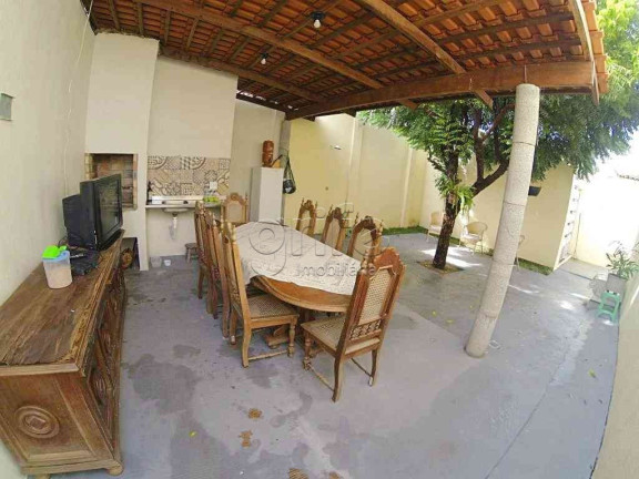 Imagem Casa com 3 Quartos à Venda, em Amadeu Furtado - Fortaleza Imagem Casa com 3 Quartos à Venda, em Amadeu Furtado - Fortaleza