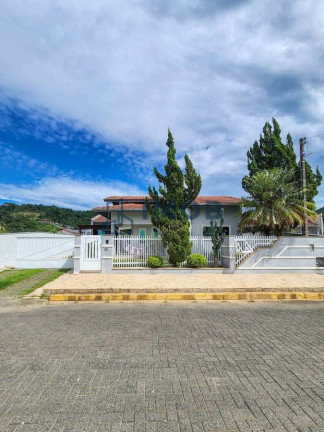 Imagem Casa com 3 Quartos à Venda, 210 m² em Amizade - Guaramirim Imagem Casa com 3 Quartos à Venda, 210 m² em Amizade - Guaramirim