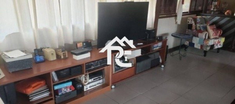 Imagem Casa com 5 Quartos à Venda, 360 m² em Maravista - Niterói